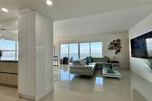 11111 NE Biscayne Blvd, Miami, FL 33181 - Photo 3