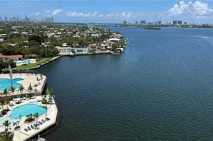 11111 NE Biscayne Blvd, Miami, FL 33181 - Photo 25