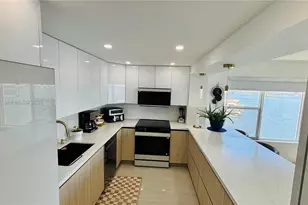 11111 NE Biscayne Blvd, Miami, FL 33181 - Photo 13