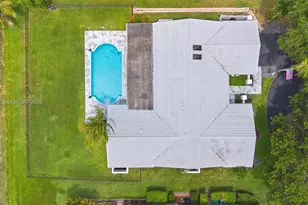 10945 SW 1st Ct, Coral Springs, FL 33071 - Photo 7