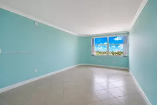 11930 N Bayshore Dr, North Miami, FL 33181 - Photo 15