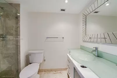 11930 N Bayshore Dr #909, North Miami, FL 33181 - Photo 11