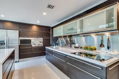 6000 Collins Ave #346, Miami Beach, FL 33140 - Photo 9
