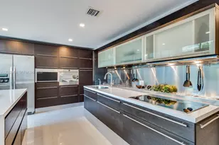 6000 Collins Ave, Miami Beach, FL 33140 - Photo 9
