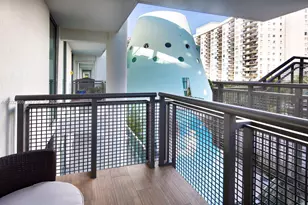6000 Collins Ave, Miami Beach, FL 33140 - Photo 19