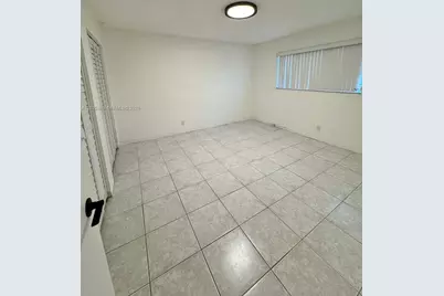 705 NE 2nd St #11, Hallandale Beach, FL 33009 - Photo 11