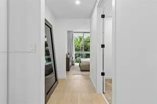 2200 Brickell Ave, Miami, FL 33129 - Photo 11