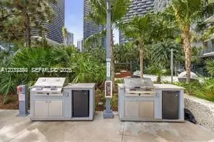88 SW 7th St, Miami, FL 33130 - Photo 19