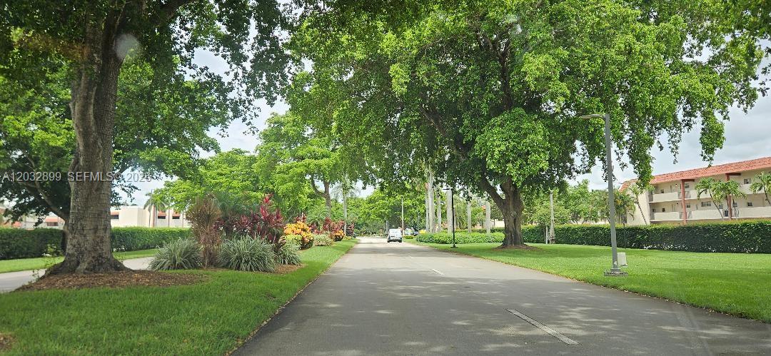 9823 S Hollybrook Lake Dr #310 - 9823 S Hollybrook Lake Dr #310, Pembroke Pines, FL 33025 Luxury Property | Jose Angel Pina