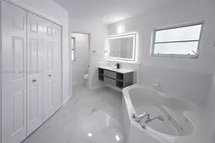 5513 Palmetto Dr, Fort Pierce, FL 34982 - Photo 19