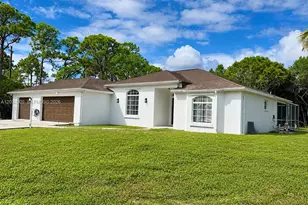 5513 Palmetto Dr, Fort Pierce, FL 34982 - Photo 1