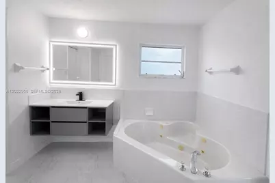5513 Palmetto Dr, Fort Pierce, FL 34982 - Photo 5