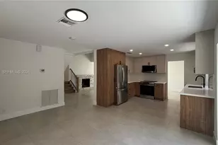 49 Forest Cir, Cooper City, FL 33026 - Photo 5