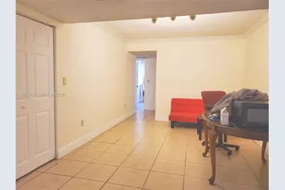 250 NW 107th Ave #106, Miami, FL 33172 - Photo 5