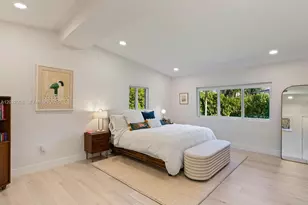 1945 Alamanda Dr, North Miami, FL 33181 - Photo 15