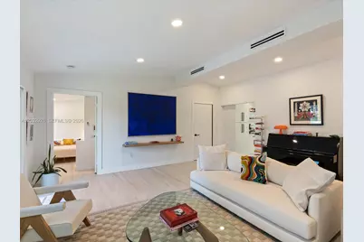1945 Alamanda Dr, North Miami, FL 33181 - Photo 13