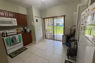 16682 Hemingway Dr, Weston, FL 33326 - Photo 7