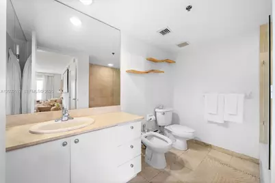227 Michigan Ave #304, Miami Beach, FL 33139 - Photo 9