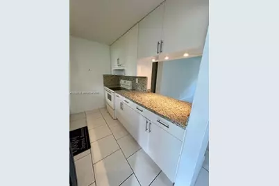 183 Lakeview Dr #103, Weston, FL 33326 - Photo 3