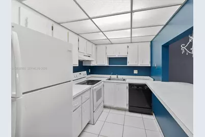 4172 Inverrary Dr #306, Lauderhill, FL 33319 - Photo 9