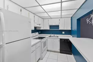 4172 Inverrary Dr, Lauderhill, FL 33319 - Photo 9