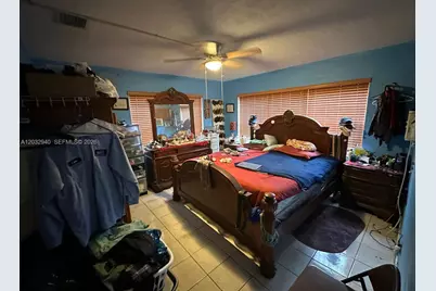 1376 NW 45th St, Miami, FL 33142 - Photo 9