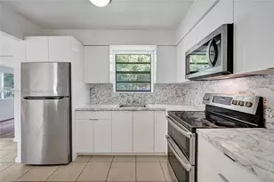 1140 N 74th Way, Hollywood, FL 33024 - Photo 21