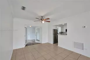 1140 N 74th Way, Hollywood, FL 33024 - Photo 11