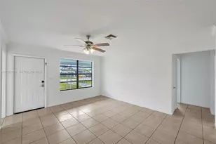 1140 N 74th Way, Hollywood, FL 33024 - Photo 9