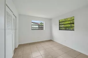 1140 N 74th Way, Hollywood, FL 33024 - Photo 33