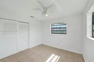 1140 N 74th Way, Hollywood, FL 33024 - Photo 25