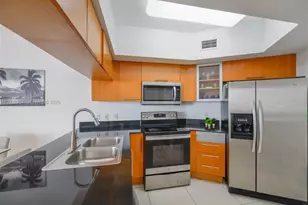 1750 N Bayshore Dr, Miami, FL 33132 - Photo 13