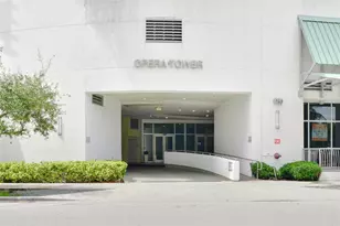 1750 N Bayshore Dr, Miami, FL 33132 - Photo 29