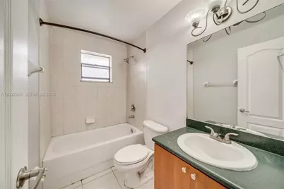 4081 N Dixie Hwy #27, Oakland Park, FL 33334 - Photo 11