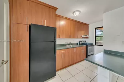 4081 N Dixie Hwy #27, Oakland Park, FL 33334 - Photo 5