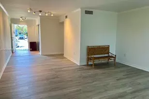 9359 N Fontainebleau Blvd, Miami, FL 33172 - Photo 3