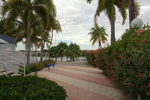 9359 N Fontainebleau Blvd, Miami, FL 33172 - Photo 31