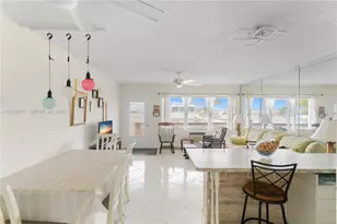 725 SW 11th Ave, Hallandale Beach, FL 33009 - Photo 11