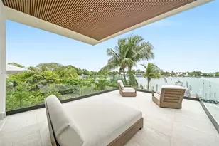 1050 Stillwater Dr, Miami Beach, FL 33141 - Photo 41