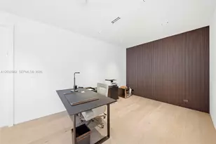 1050 Stillwater Dr, Miami Beach, FL 33141 - Photo 45