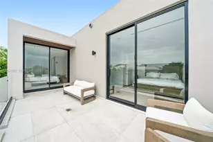 1050 Stillwater Dr, Miami Beach, FL 33141 - Photo 53