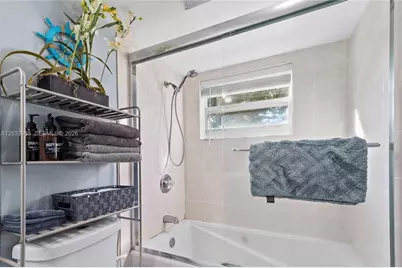 2424 NE 9th St #207, Fort Lauderdale, FL 33304 - Photo 21