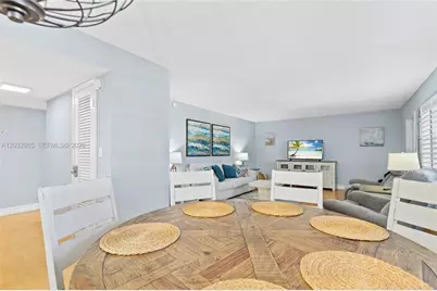 2424 NE 9th St #207, Fort Lauderdale, FL 33304 - Photo 9