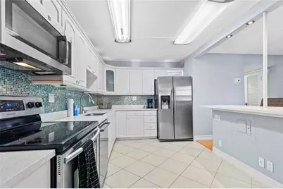 2424 NE 9th St #207, Fort Lauderdale, FL 33304 - Photo 11