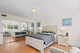 2424 NE 9th St, Fort Lauderdale, FL 33304 - Photo 17