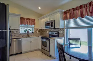 614 Stanton Ln, Weston, FL 33326 - Photo 5
