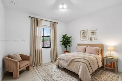 9925 NW 10th St, Miami, FL 33172 - Photo 27