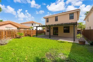 9925 NW 10th St, Miami, FL 33172 - Photo 39