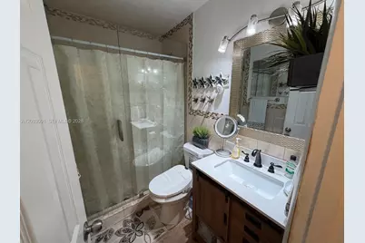 500 Layne Blvd #12, Hallandale Beach, FL 33009 - Photo 7