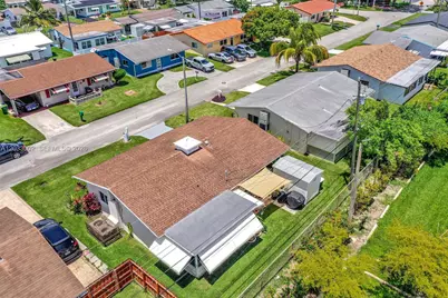 2708 NW 51st Pl, Tamarac, FL 33309 - Photo 39